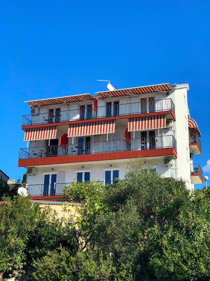 Apartment Julija *